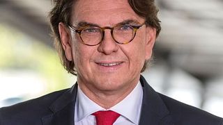 Christian Meyer-Günderoth, Geschäftsführer Audi-Zentrum Ingolstadt Karl Brod GmbH, berichtet über sein Bewertungsmanagement. (Stefan Boesl)