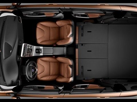 Klappt man die Rücksitze um, entsteht eine völlig ebene Ladefläche. (Archiv: Vogel Business Media)