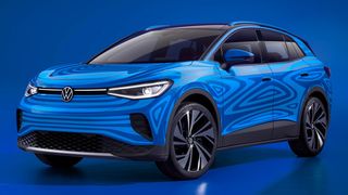 In der zweiten Jahreshälfte 2020 will Volkswagen den ID 4 auch ohne Tarnung zeigen. (Bild: Volkswagen)