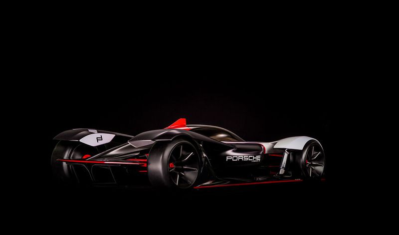 Der elektrische Rennwagen mit 800-Volt-Technologie war für den Kundensport angedacht.  (Bild: Porsche)