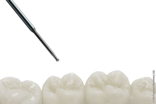 Processing of zirconium oxide blanks for the production of dentures.(Image: LWDESIGN)