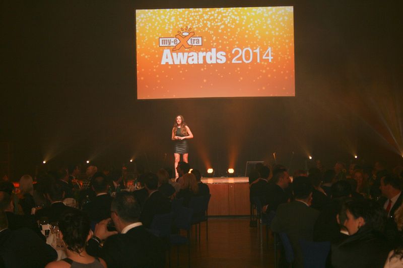 Anna Noé von Hit Radio N1 Nürnberg führte charmant durch den Abend. (Bild: Brodos)