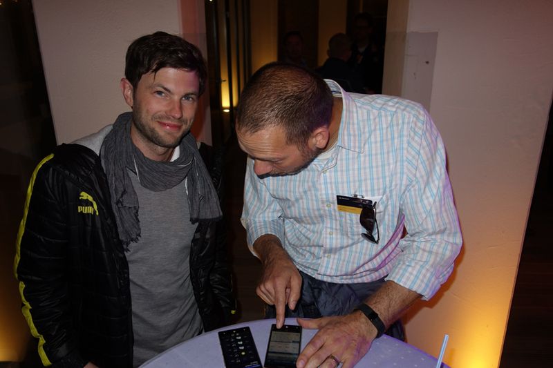 (r.) Martin Osswald, Microsoft und, Sebastian Brinke, ADN checkten für morgen die Wetter-App (IT-BUSINESS)