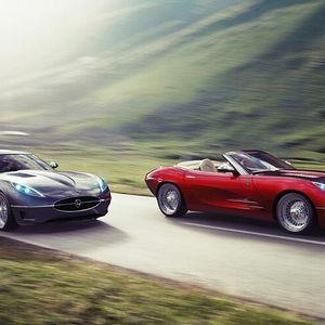 Optisch erinnern die beiden Sportwagen stark an den Jaguar E-Type.