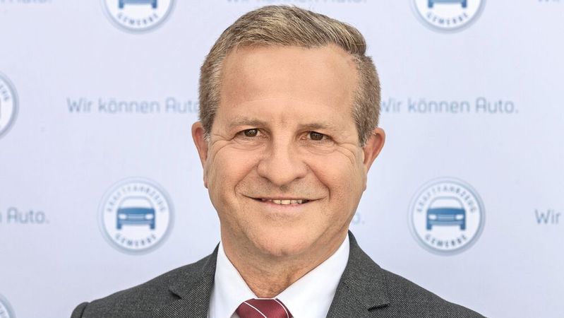 „Ich würde alles genauso wieder tun“, sagt Thomas Peckruhn, unter anderem ZDK-Vizepräsident und Geschäftsführer der Automobilhandelsgruppe Liebe. Die aktuelle Lage stelle die Branche nicht vor Herausforderungen, die vom Handel nicht zu meistern wären.(Bild:  Promotor)