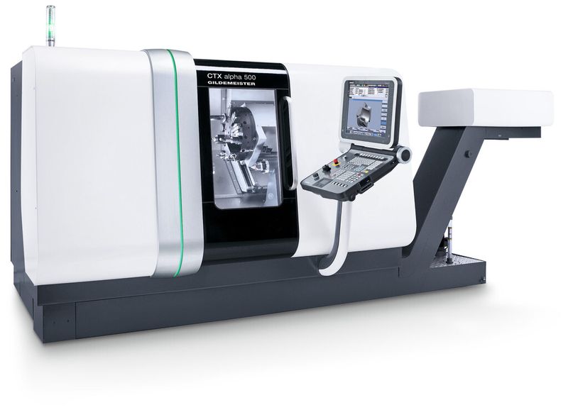 Als reine Drehmaschine für kleine Werkstücke bis 200 mm Durchmesser ist die CTX Alpha 500 mit digitalen Antrieben ausgestattet, um die in der Medizintechnik geforderte Präzision zu gewährleisten.  (Bild: DMG/Mori Seiki)