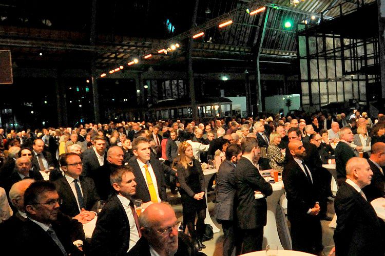 800 Gäste kamen zum Neujahrsempfang des Kraftfahrzeuggewerbes Bayern.  (Foto: Zietz)