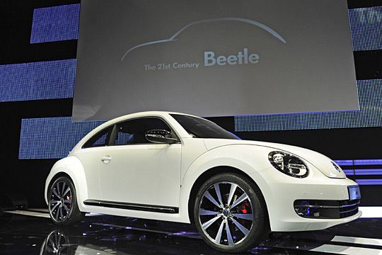 Käfer (1938) – New Beetle (1998) – The Beetle (2011): 2010 setzte in Amerika die Final Edition den Schlusspunkt hinter mehr als eine Million verkaufter New Beetle. Die Markteinführung ist für Herbst (Oktober/November) 2011. (Archiv: Vogel Business Media)