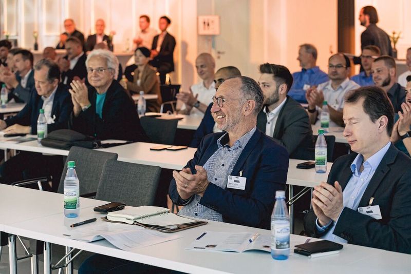 Impressionen der Fachtagung „Mehr Effizienz im Presswerk“ 2025 in Würzburg. (Bild: Stefan Bausewein)