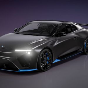 Die Energie für den Elektrosportwagen Gumpert Nathalie kommt aus einer Batterie und einer Methanol-Brennstoffzelle.(Bild:  Gumpert)