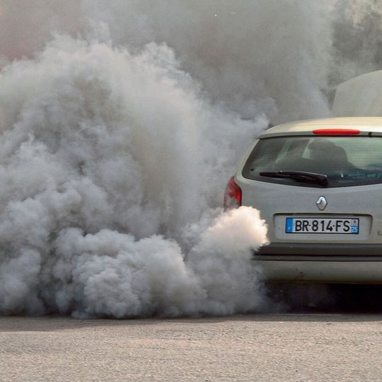 Die Luftqualität in Europa soll steigen – nicht nur, aber auch über weiter sinkende Emissionen im Verkehr.(Bild:  Ben Kerckx/gemeinfrei /  Pixabay)