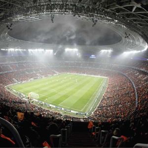 Über 600 Videoüberwachungskameras helfen dabei, die Sicherheit für Fans, Spieler und die Mitarbeiter der Arena zu gewährleisten.