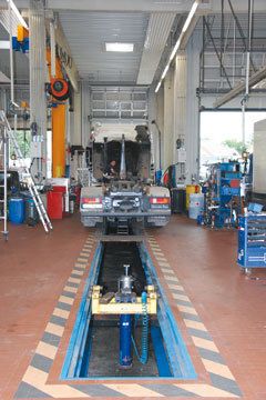 Die Mitarbeiter von Brinkmann Bleimann bieten das passende Know-how für nahezu jedes technische Problem am Nutzfahrzeug. (Archiv: Vogel Business Media)