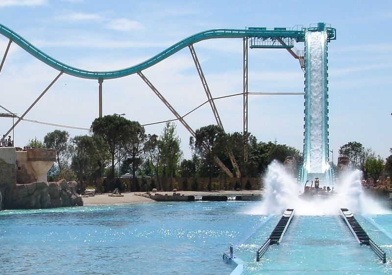 Die Wasserrutsche Atlantica Super Splash im Europa-Park. (Bild: Mack Rides)