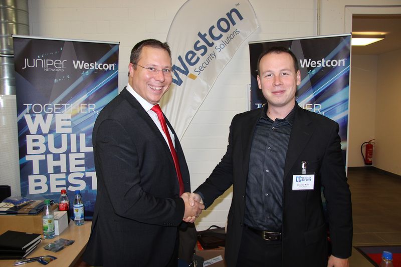 ... an den Ständen der Veranstaltungspartner und .... ()