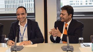 Signing the MOU: Rakesh Verma, Mohamed Takhim, Maulik Jasubhai (l–r)  (Butcher/CHEMICAL ENGINEERING)