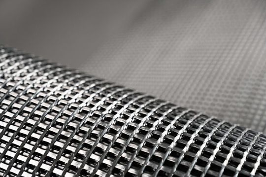 (Betonoberflächen lassen sich über die Bewehrung erwärmen und eisfrei halten. Bildquelle: Solidian)