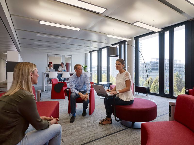Share & Discuss für kreativen Austausch und spontane Treffen. (Microsoft)