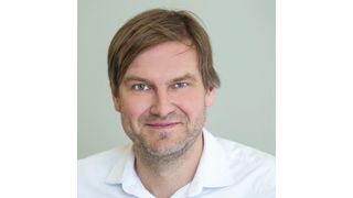 Boris Gausmann ist überzeugt, dass das Reparieren von Batteriepaketen zukünftig verstärkt zum Werkstattgeschäft gehören wird. (Bild: Dekra)