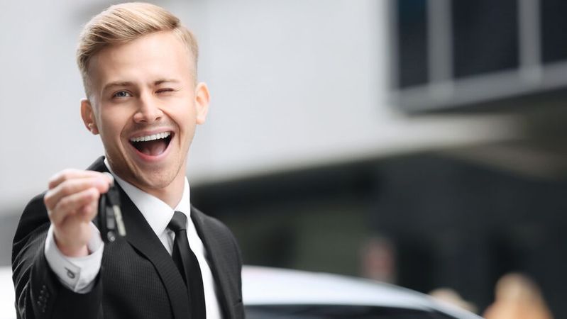 Neuwagen vermitteln kann jeder; auch ohne Händlervertrag.(Bild:  © Africa Studio - stock.adobe.com)