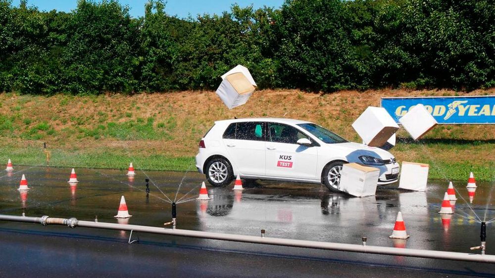 Todesfalle Kurve Wenn Auf Nasser Fahrbahn Die Bremse Versagtfeed
