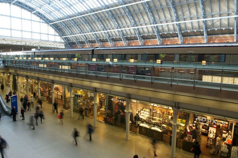 Der Bahnhof wurde erst vor kurzem als Shopping- und Kulturziel neu gestaltet (Xirrus)
