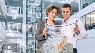 Der wachsende Informationsbedarf stellt die Hersteller und Betreiber von Produkten und Betriebsmitteln vor wachsende Aufgaben.  (Bild: Phoenix Contact)