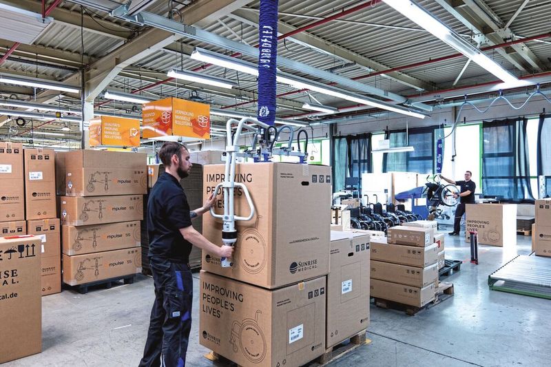 Der JumboFlex High-Stack eignet sich ideal zum Stapeln von Kartons bis zu einer Höhe von 255 Zentimetern. (Bild: Schmalz)