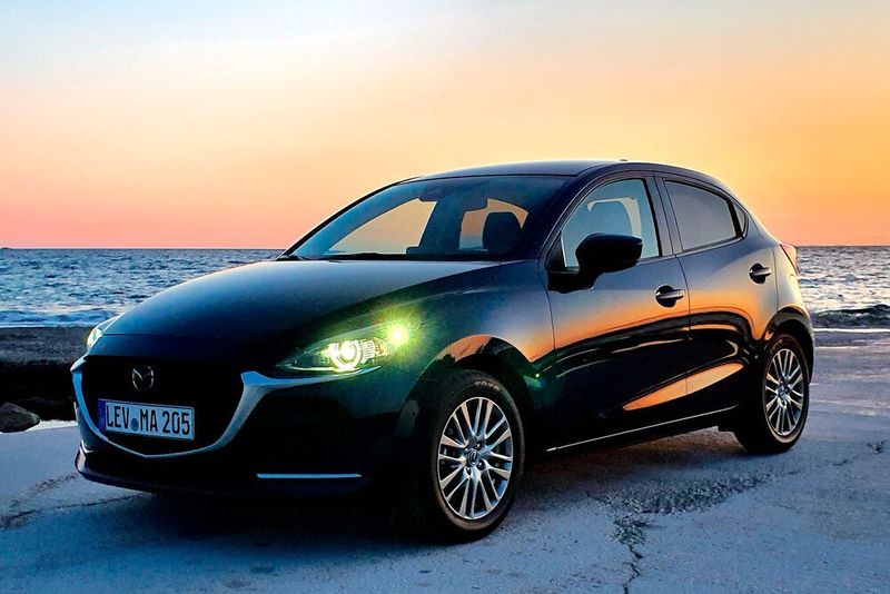 LED-Scheinwerfer gehören zum Serienumfang des Mazda 2. (Mauritz/»kfz-betrieb«)