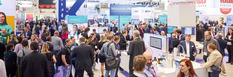 Abb.1: Fast 1.100 Aussteller präsentieren neue Produkte und Dienstleistungen auf der Analytica 2026.(Bild:  Messe München GmbH)