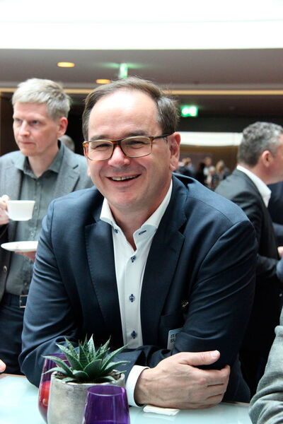 Werner Nieberle (Geschäftsführer, Vogel IT-Medien) freute sich über den gelungenen Auftakt des Gipfeltreffens. (Vogel IT-Medien GmbH)