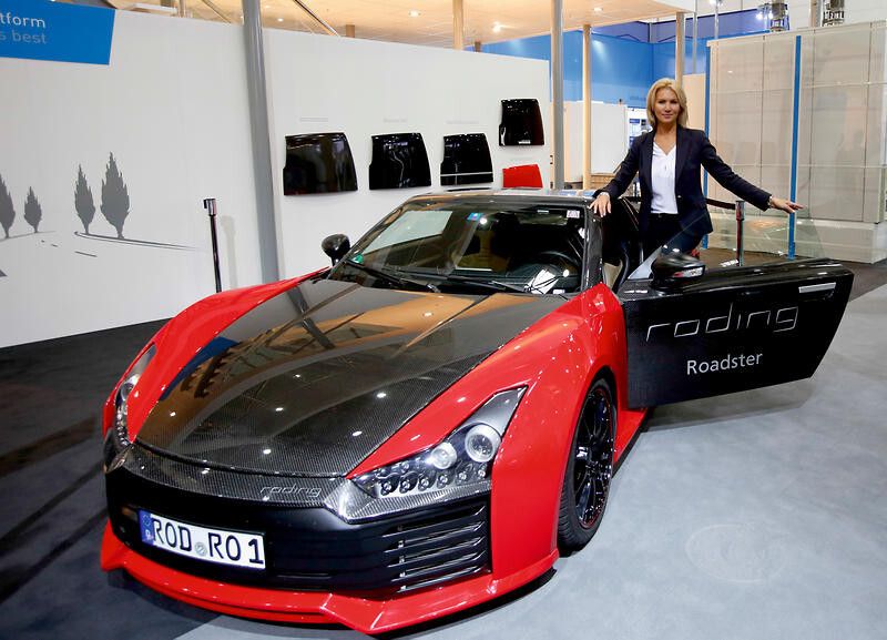 and one for the big ones, with a 0.6 square metre CFRP roof. (Source: Messe Dusseldorf)