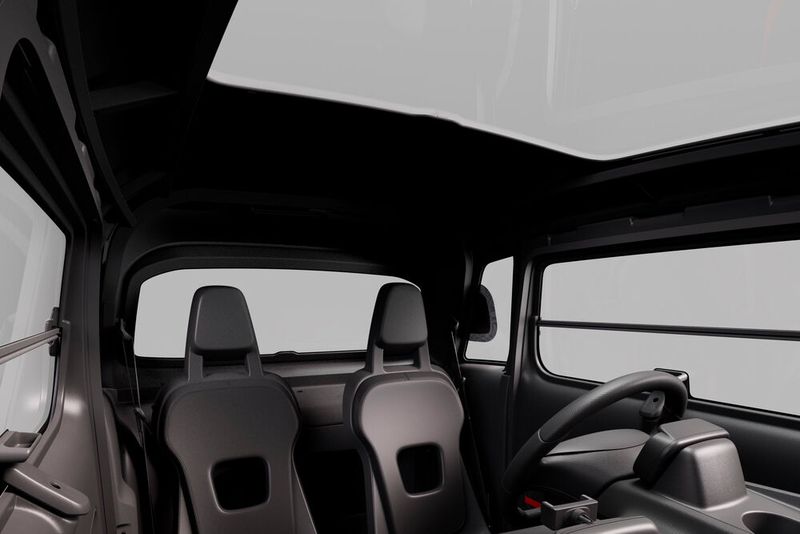 Das Panoramadach ist im geschlossenen Ami nun Standard. (Stellantis/Citroen)