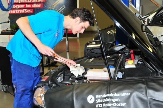 Benjamin Gawelczyk aus Sachsen beim Wintercheck. (Schmidt)
