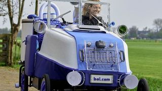 Das Chassis des Winkelwagens war ursprünglich ein Bettgestell. (Bol.com)