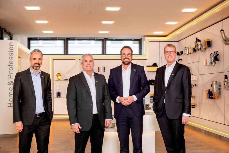 Der Hengst Verwaltungsrat (v. l.): Jens Röttgering (Vorsitzender), Howard Boyer (COO), Christopher Heine (CEO) und Holger Krumel (CFO). (Hengst)