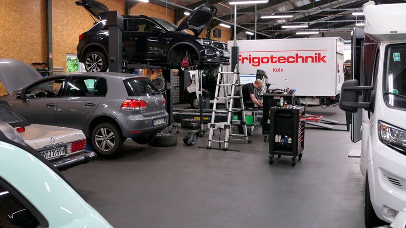 Egal mit welchem Problem ein Kunde in die Erftstädter Werkstatt kommt – man versucht ihm zu helfen. (Bild: Wenz - VCG)