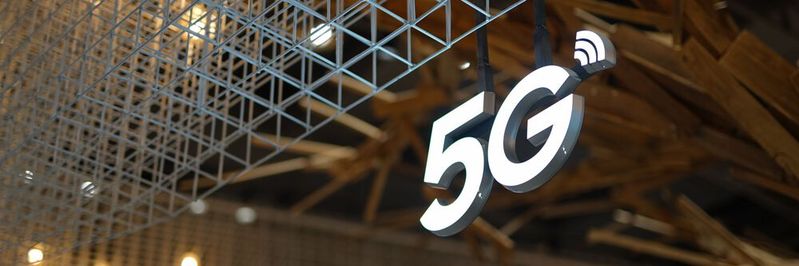 Die zunehmende Digitalisierung der Industrie bedingt auch eine stärkere Nachfrage nach 5G-Campusnetzen. Das Projekt ‚Campus OS‘ soll nun dabei helfen, die Grundlagen dafür zu schaffen.(Bild:  gemeinfrei // Pexels)