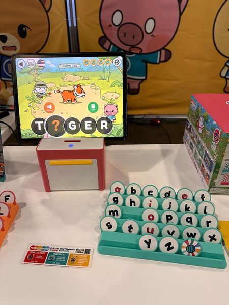 Kinder lernen spielerisch eine Sprache, wie englisch, deutsch, spanisch, etc. (Bild: Vogel IT-Medien)