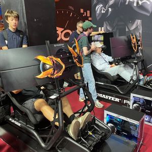 Der 49-Zöller zählt zu der Gold-Phoenix-Serie der G-Master-Monitore, die bislang aus einem planen 32-Zöller und einem gekrümmten 34-Zöller besteht.(Bild:  Vogel IT-Medien)