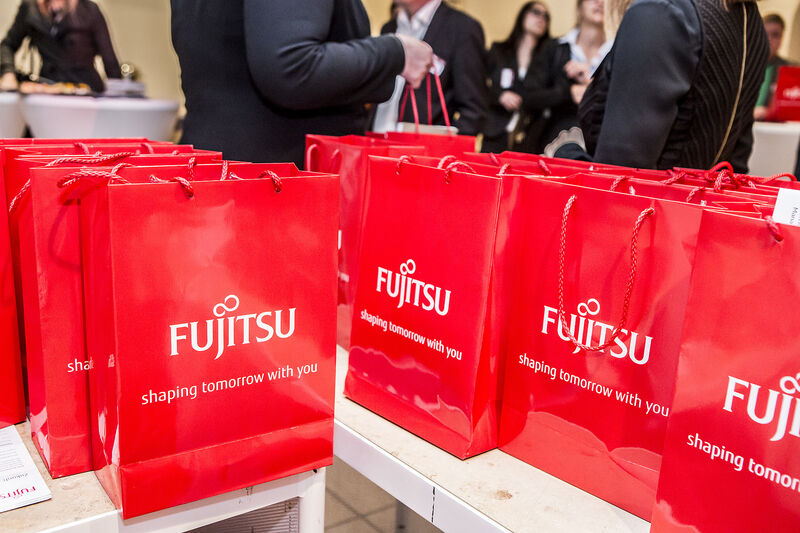 Vom 25. April bis zum 9. Mai 2017 machte Fujitsu Station in sieben Städten in ganz Deutschland und besuchte seine Partner vor Ort.  (Fujitsu)