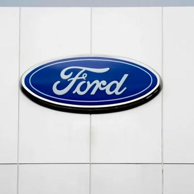 Die US-amerikanische Mutter des deutschen Ford-Standorts in Köln will dem angeschlagenen Autobauer zwar massiv unter die Arme greifen, aber dafür auch stärker mit weiteren Problemen in Ruhe gelassen werden ... (Bild: Ford)