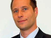 „Um die Eigenschaften warmumgeformter Bauteile weiter zu verbessern, entwickeln wir nicht nur die Werkstoffe, sondern auch die Prozesstechnologie ständig weiter“, erklärt Sascha Sikora, Projektleiter bei Thyssen-Krupp-Steel. Bild: TKS (Archiv: Vogel Business Media)