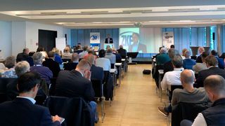 Aufmerksame Zuhörer werden auch beim diesjährigen ZKF-Branchentreff in Weimar erwartet. (Bild: Klasing)