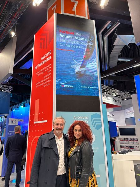 Christian Vogt (Fortinet) und Besa (IT-BUSNESS) schwimmen thematisch oft auf der selben Welle. (Bild: Vogel IT-Medien)