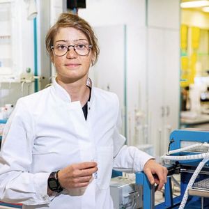 Mi Steinbach absolviert ihre kooperative Promotion an der TH Köln und der Universität Koblenz-Landau.(Bild:  Michael Bause)