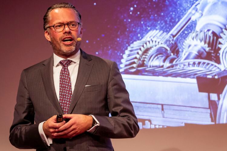 Olaf Mußhoff, Director Automechanika Frankfurt, würdigte das große Engagement der freien Werkstätten.       (Bild: Stefan Bausewein)