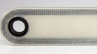 Dresdener Forscher machens möglich: Im 3D-Druckverfahren hergestellt ist diese Zugschlaufe mit Endlosfaserverstärkung aus Glasfaser-Polypropylen. (Bild: ILK der TU Dresden)