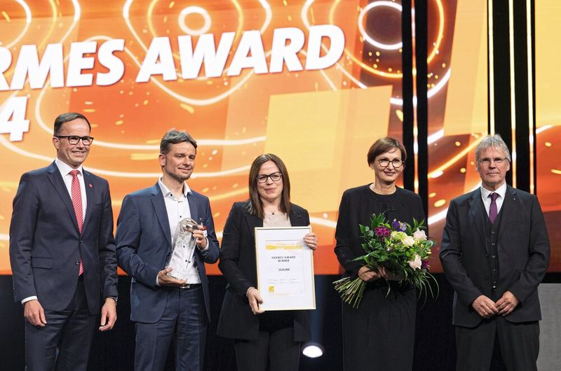 Das Unternehmen Schunk erhielt im Rahmen der feierlichen Eröffnung der Hannover Messe am 21. April 2024 den Hermes Award für ein KI-basiertes Projekt.(Bild:  Deutsche Messe)
