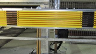 Conductix-Wampfler zeigt dafür zur Logimat 2012 sowohl intelligente Stromversorgungskonzepte für Shuttle-Systeme in Kompaktlagern als auch Lösungen der Energieübertragung für Regalbediengeräte in Hochregallagern. Bild: Conductix-Wampfler (Archiv: Vogel Business Media)